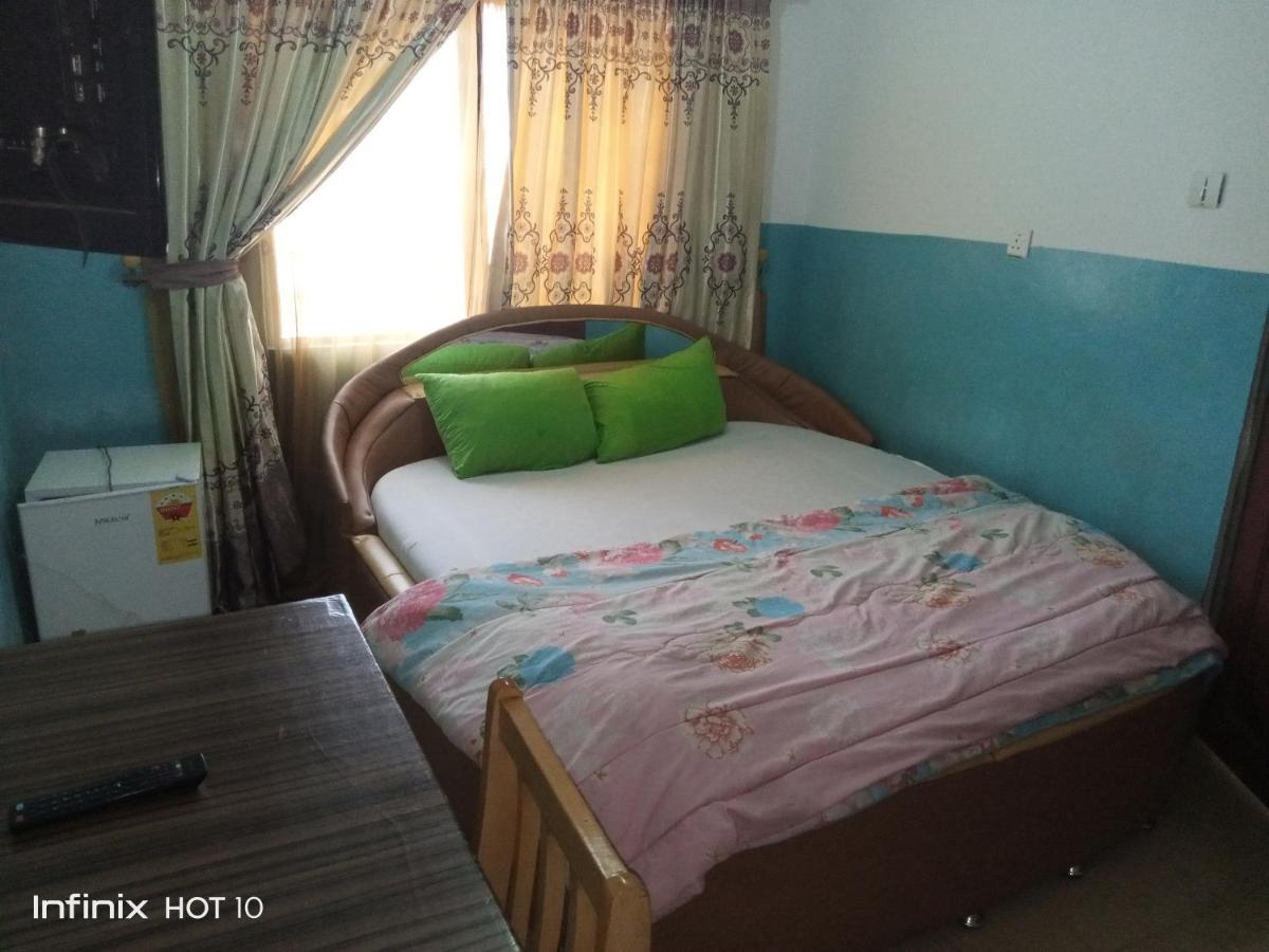 Elizz Guest House Janman Bagian luar foto