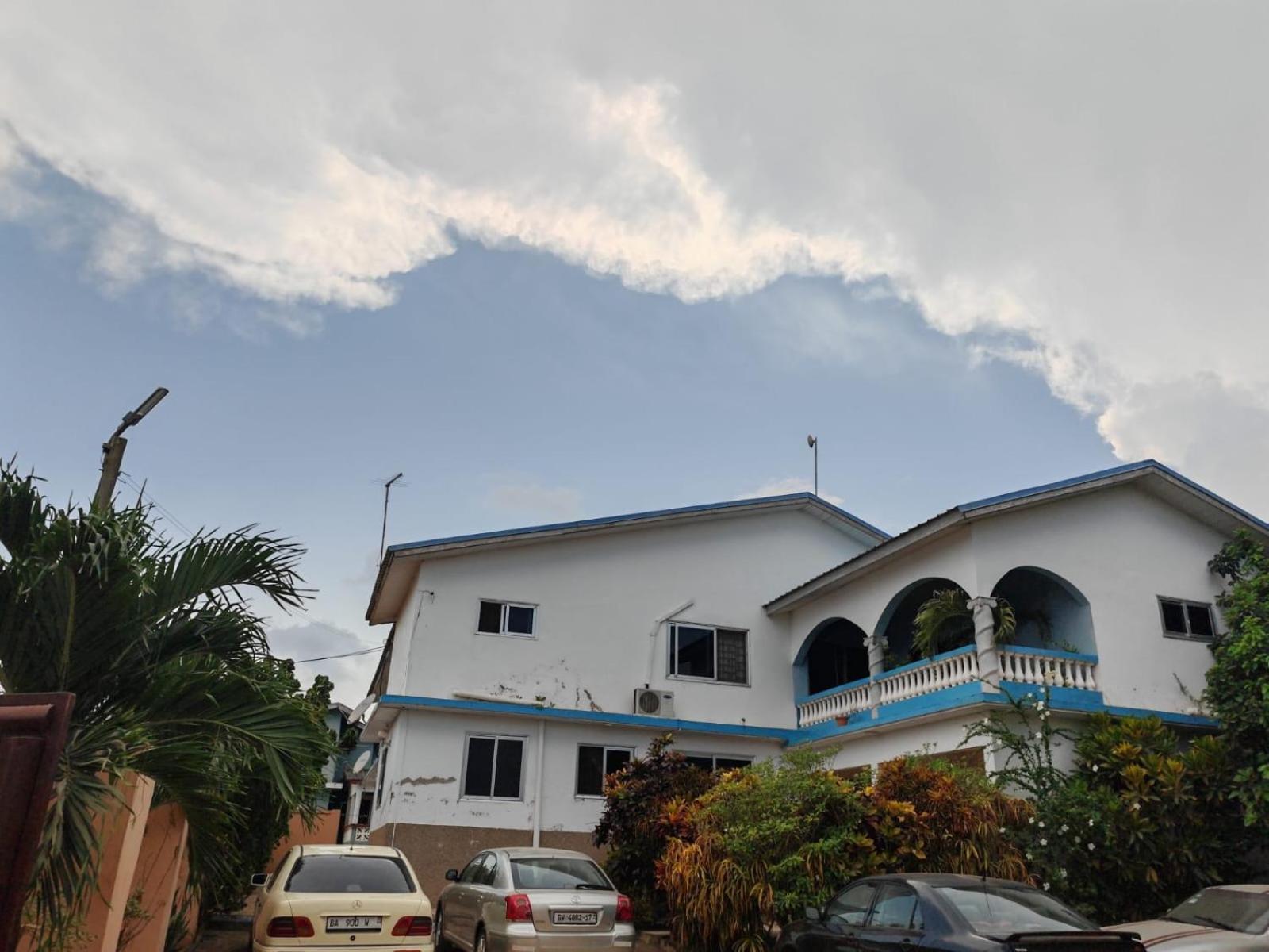 Elizz Guest House Janman Bagian luar foto