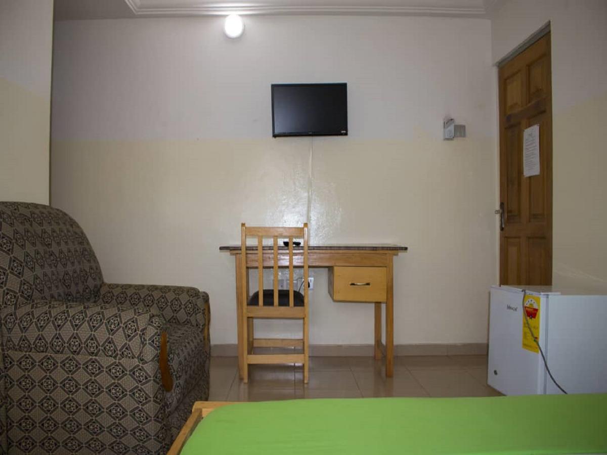Elizz Guest House Janman Bagian luar foto