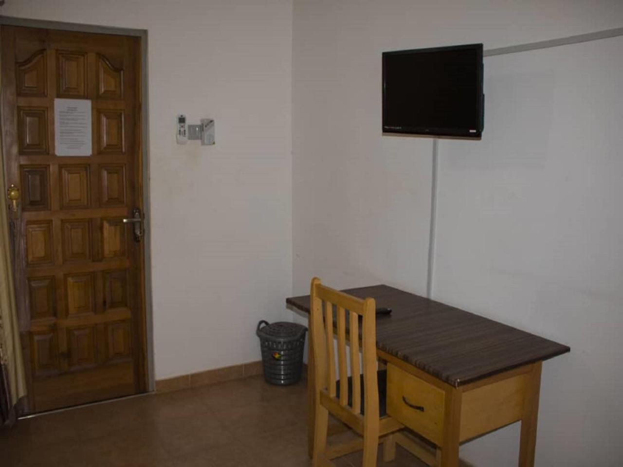 Elizz Guest House Janman Bagian luar foto