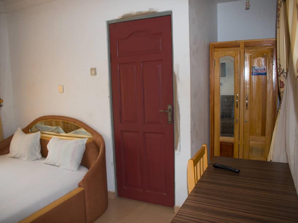 Elizz Guest House Janman Bagian luar foto