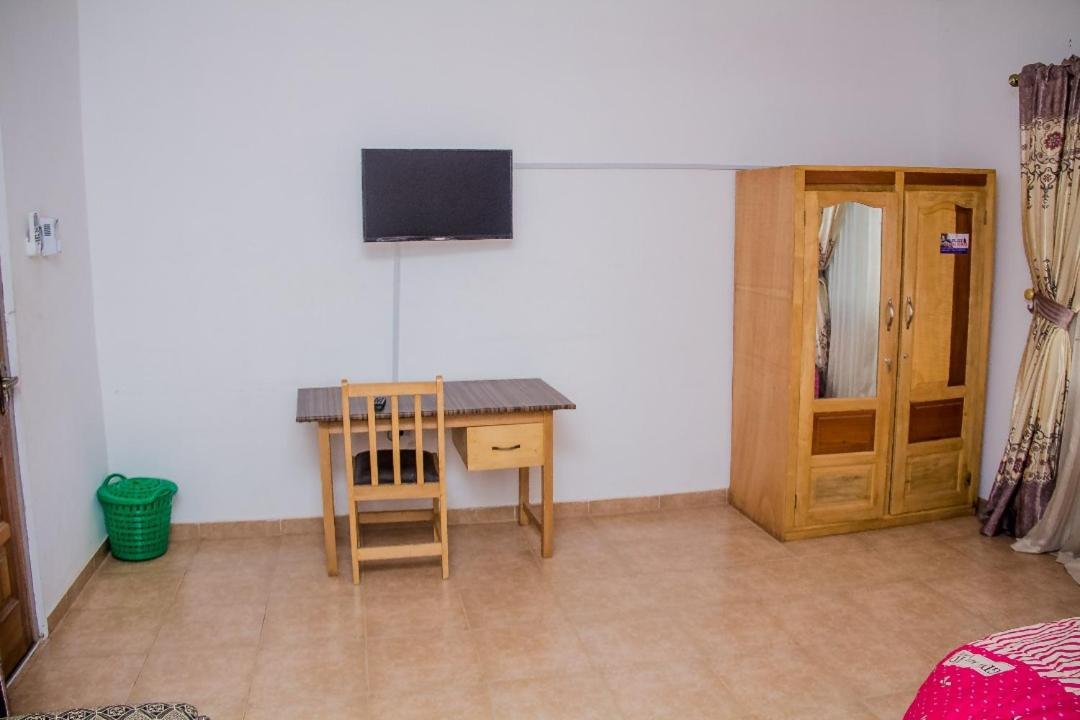 Elizz Guest House Janman Bagian luar foto