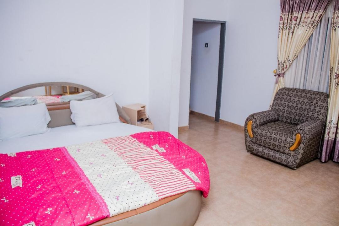Elizz Guest House Janman Bagian luar foto