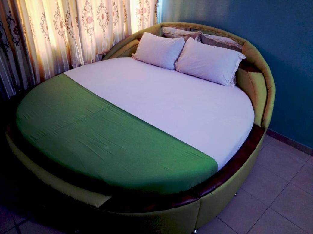Elizz Guest House Janman Bagian luar foto